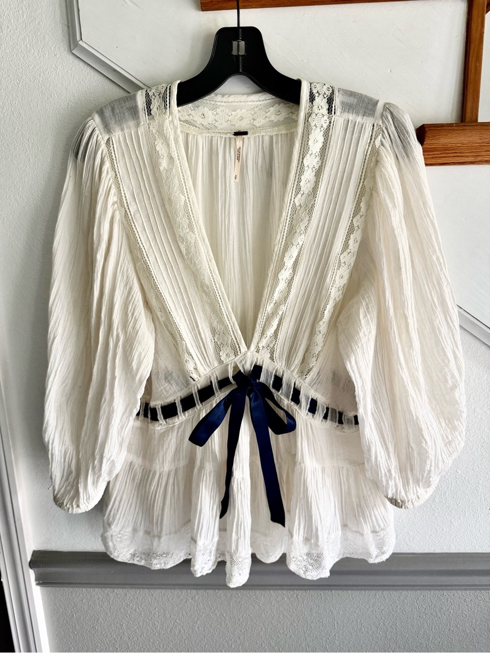 Free People Ivory Lace Peplum Blouse with Navy Ribbon MWOT - Picture 2 of 9